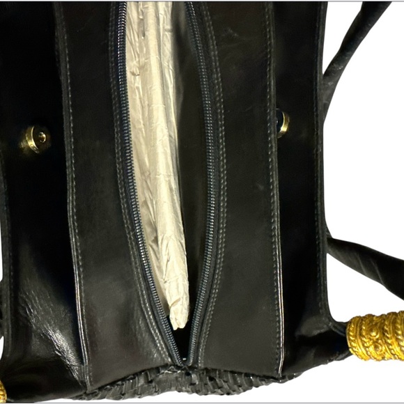 Elegant Black Woven Shoulder bag with Gold Color Accents - Picture 3 of 12